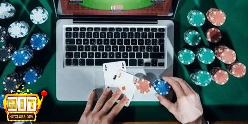Sự bùng nổ của đánh bài qua mạng tại Hitclub